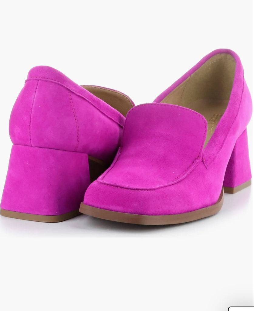 Amari Slip-On