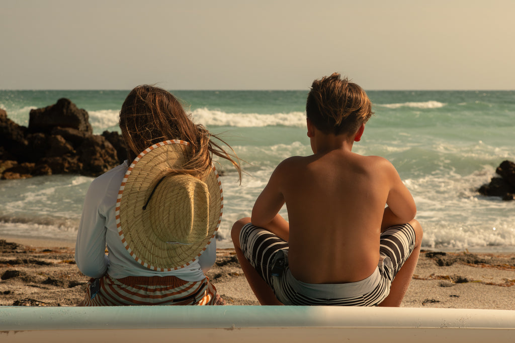 Mini Sun Worshipper Straw Hats ™© - T. Georgiano's