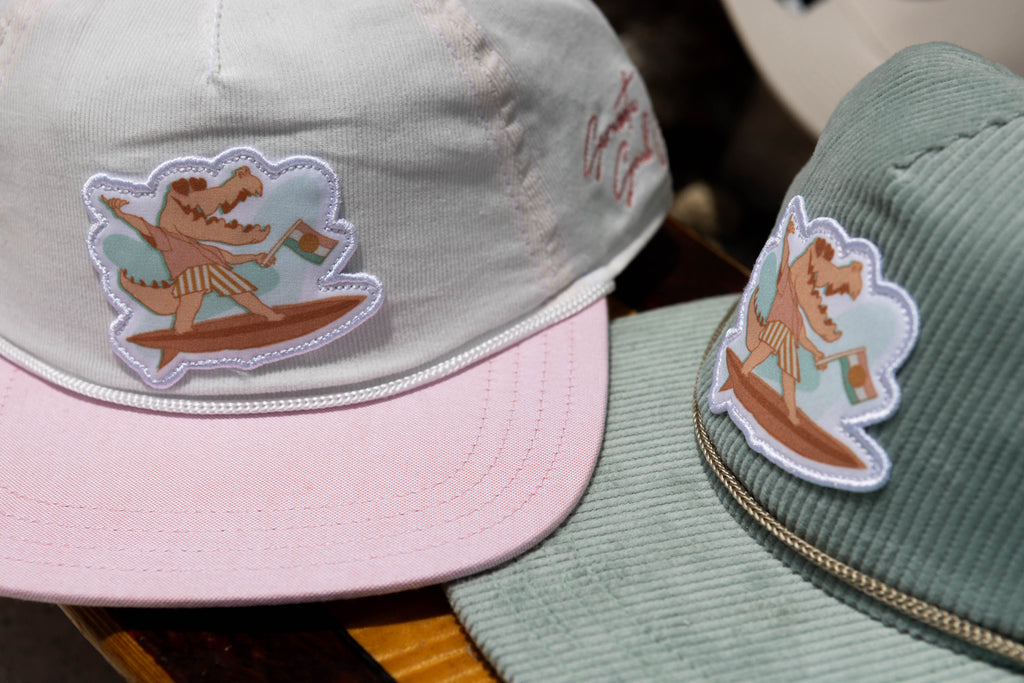 Mak Party Wave Hat™© - T. Georgiano's