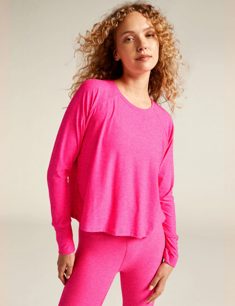 LWSD7792 Featherweight Daydreamer Pullover - T. Georgiano's