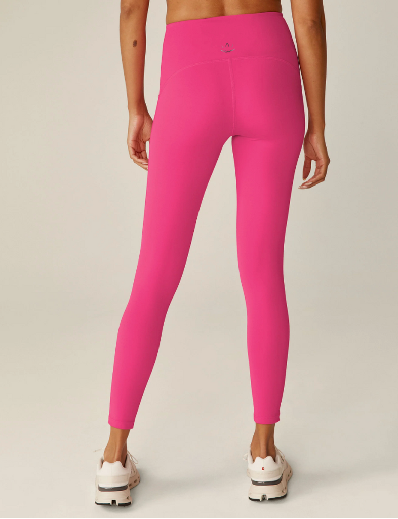 IT3537 POWERBEYOND™ Strive Midi Legging - T. Georgiano's